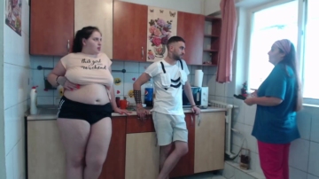 Iuliana32  05-07-2021 pussytoy Couple